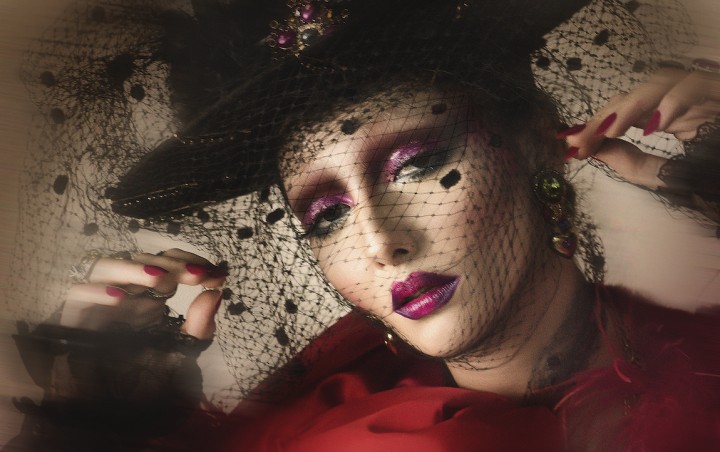 Xiox Magazine - Bewitched - Araceli Adeva - 2019